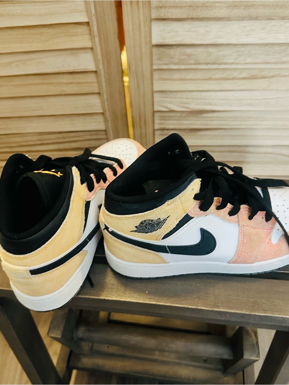 Jordan 1 low SE “ creamsicle” Kids Low-Top Sneakers